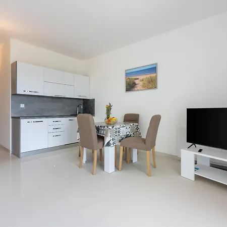 Sunshine E Apartament