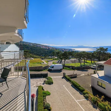 Apartament Sunshine E *