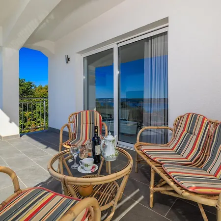 Sunshine E Appartement