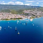 Διαμέρισμα Sunshine E *