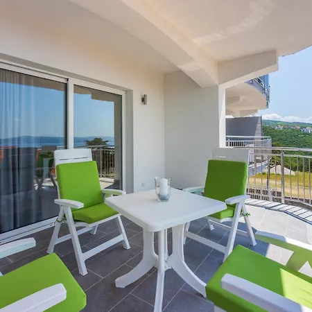 Sunshine E Apartament