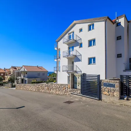 Sunshine E * 茨里克韦尼察