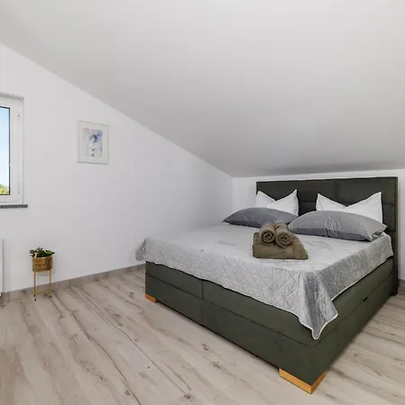 Sunshine E Crikvenica