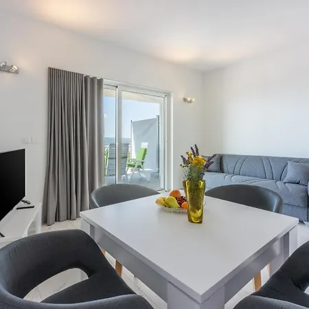 Sunshine E * 茨里克韦尼察