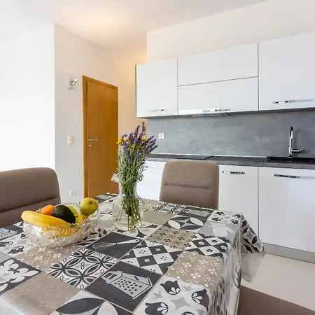 Sunshine E Crikvenica